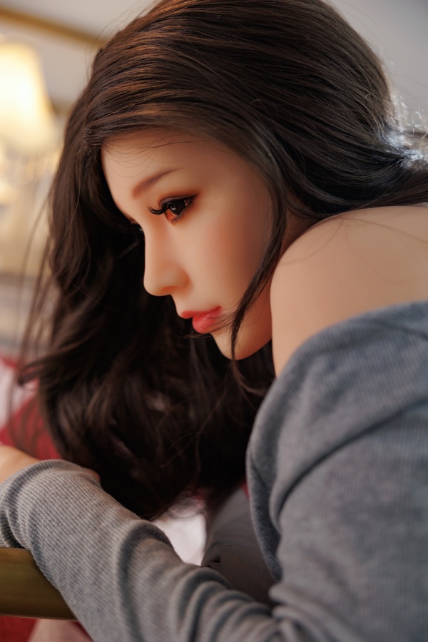 6YE - TPE 161cm/63.39" N-CUP 56kg/123.46lbs Sex Doll