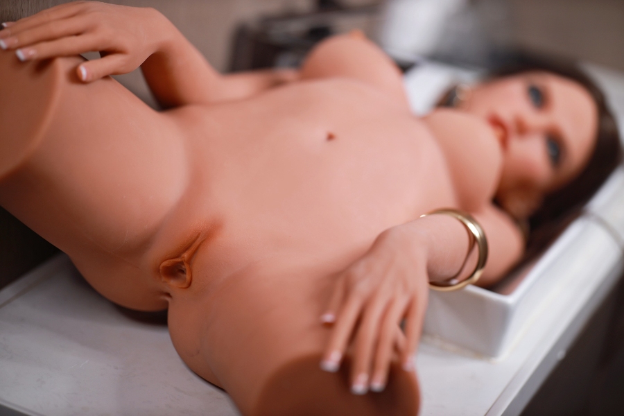 B8 - TPE 94cm/37.01" C-CUP 27kg/59.52lbs Sex Doll