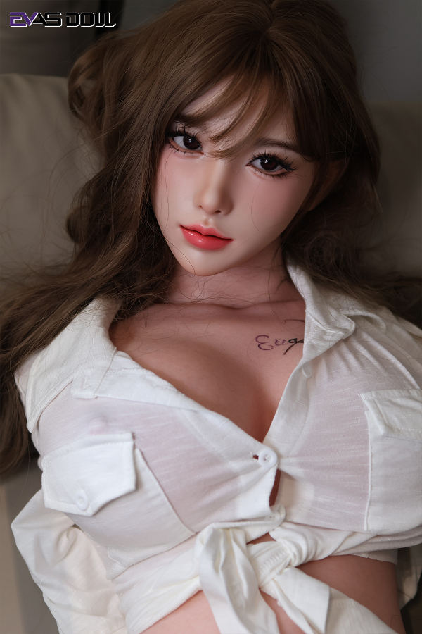 - Silicone 88cm/34.65" G-CUP 30kg/66.14lbs Sex Doll