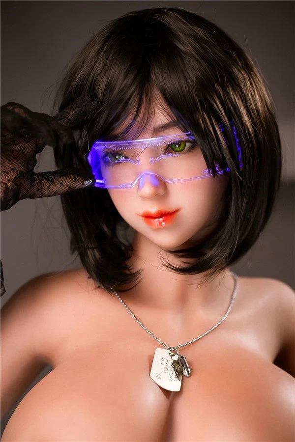 - TPE 153cm/60.24" M-CUP 33kg/72.75lbs Sex Doll