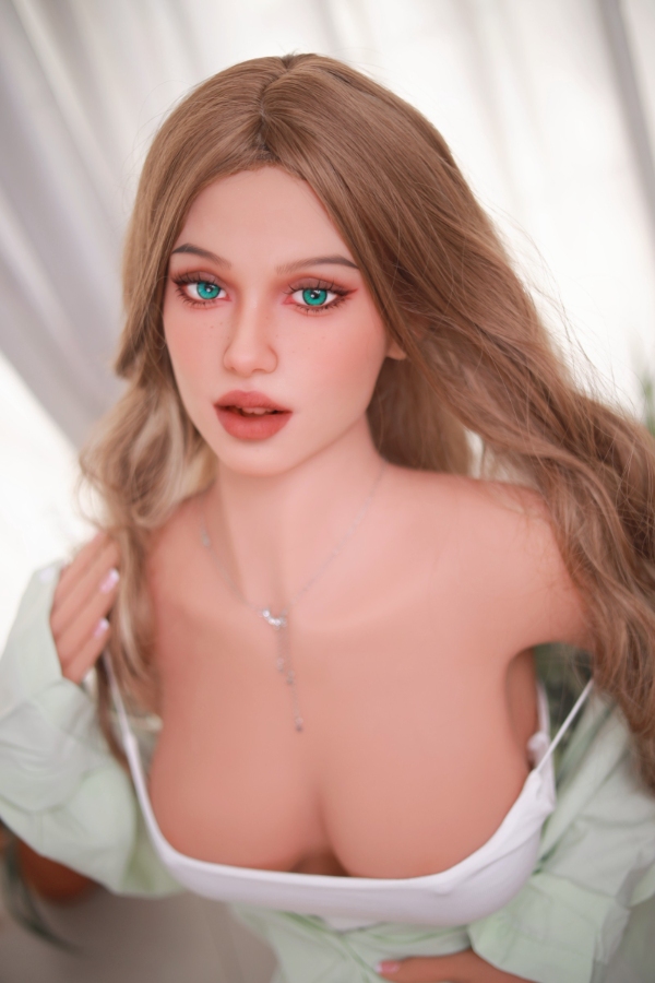 - TPE 166cm/65.35" D-CUP 37kg/81.57lbs Sex Doll