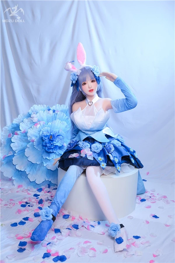 Beautiful Busty Sex Doll Mae 145cm (Free Doll Same Clothes)