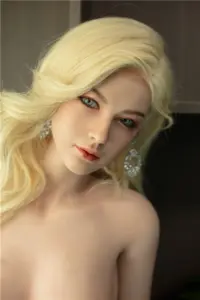 174cm-Slim-Silicone-body-Starpery-58.jpg-1.webp