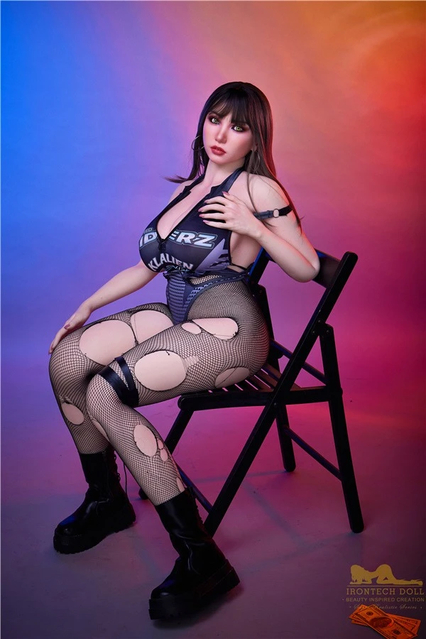 Sexy Rebellious BBW Sex Doll Suki 162cm