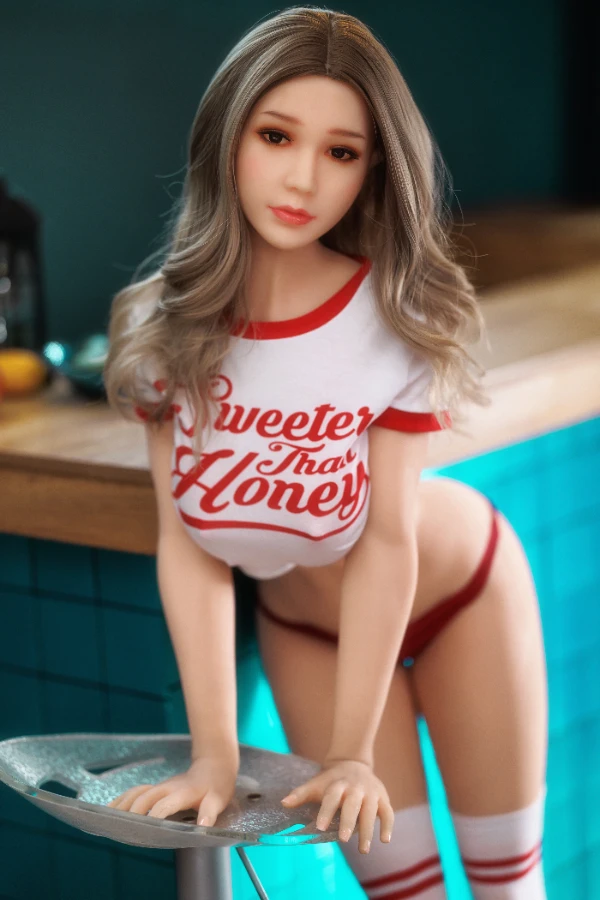 Realistic Busty American Sex Doll Elena 160cm