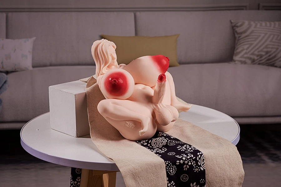 Huge Breasts Shemale Sex Doll Futa