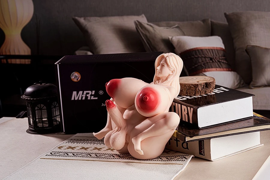 Huge Breasts Shemale Sex Doll Futa