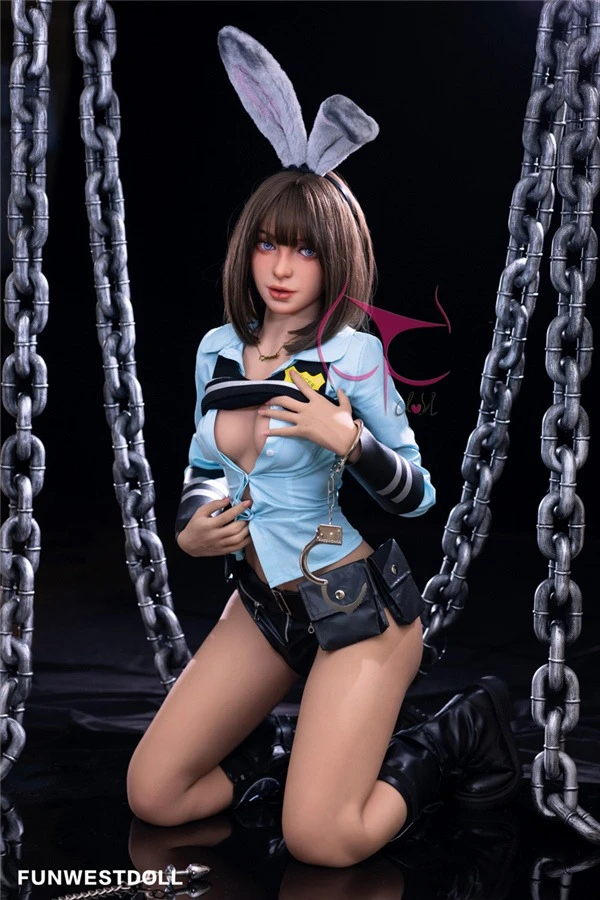 Small Tits Big Boobs Rosplay Sex Doll Sienna 157cm