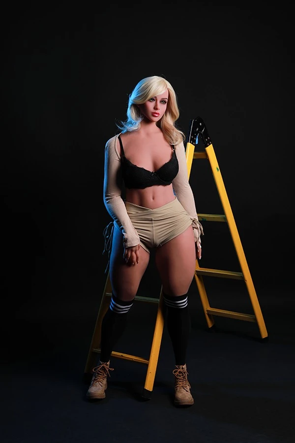 Big Butt Thick Sex Doll Amara 160cm