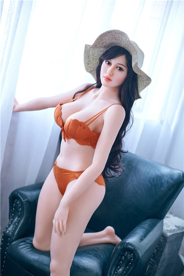 Real Life Busty Beautiful Sex Doll Magdalena 159cm