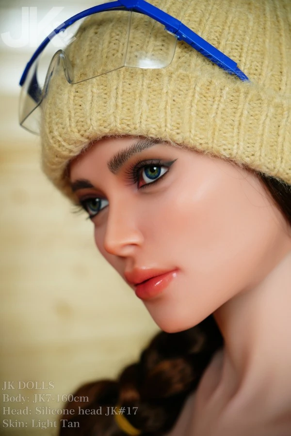 Small Breasted European Sex Doll Marisol 160cm