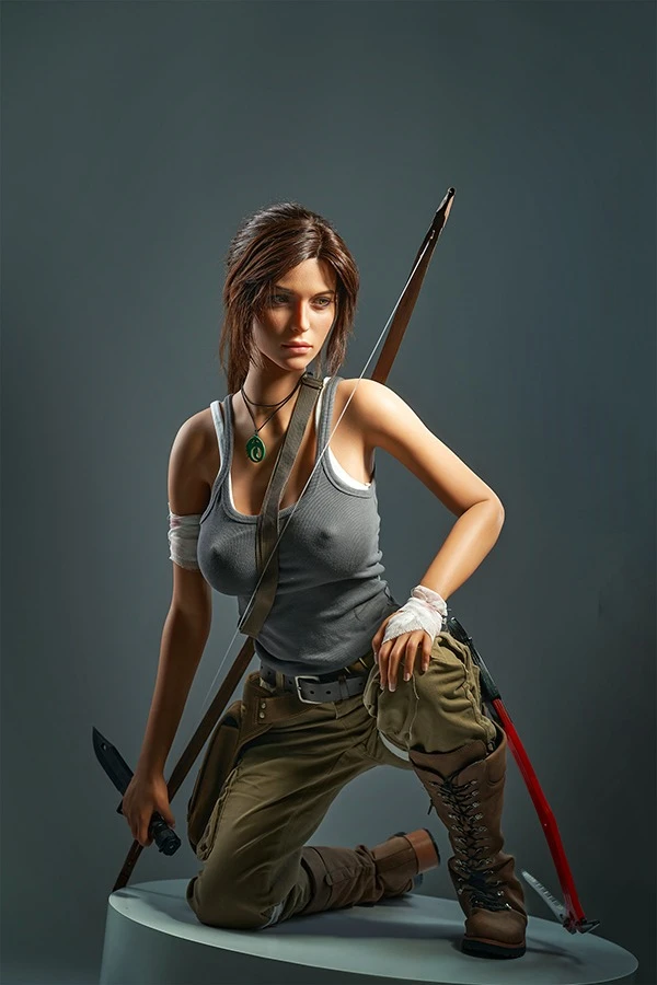 Hyper Realistic Tomb Raider Lara Croft 166cm