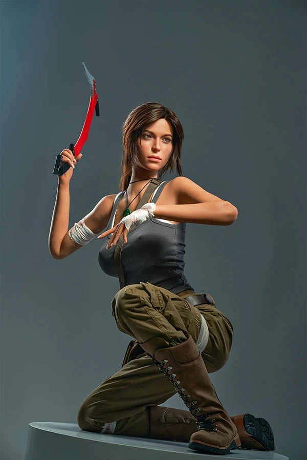 Hyper Realistic Tomb Raider Lara Croft 166cm