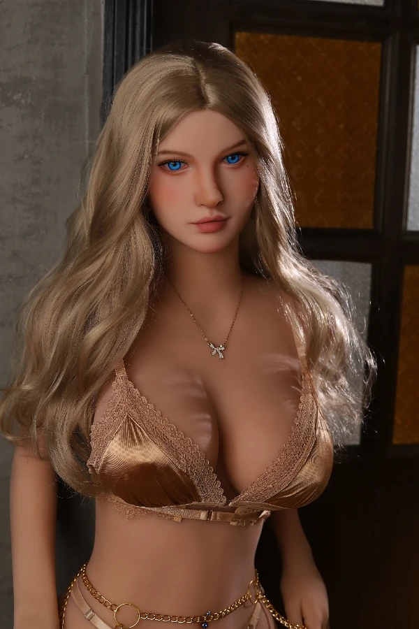 Mature Sexy Chubby Female Sex Doll Evelyn 148cm