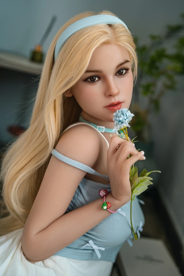Vera 148cm (Movable Jaw With Oral Structure)