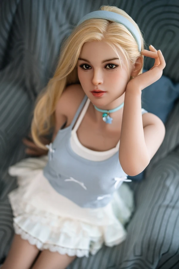 Vera 148cm (Movable Jaw With Oral Structure)
