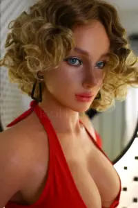 Real-Lady-56.jpg.webp