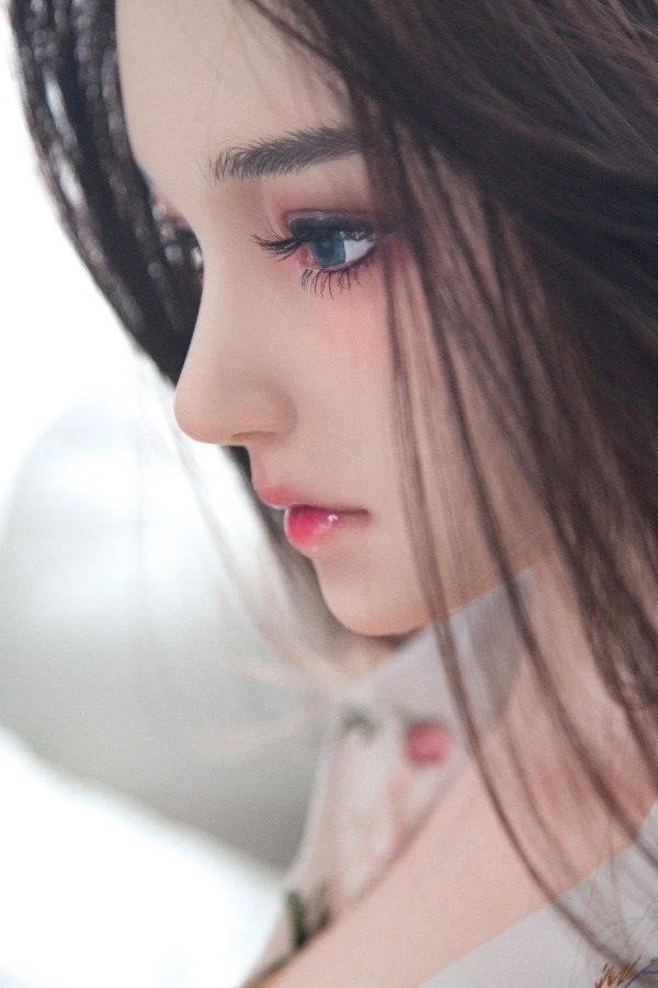 Pretty Fair Skin Sex Doll Louisa 160cm