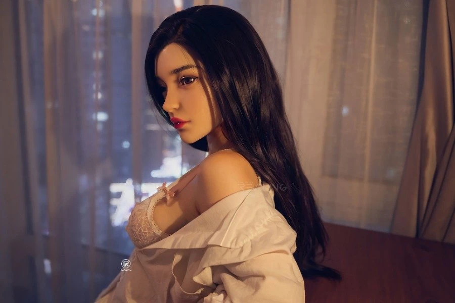 Realistic Sexy Mature Sex Doll Elyse 164cm