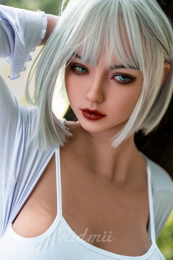 Curvy Sex Doll Sunny 161cm (Movable Jaw With Oral Structure)