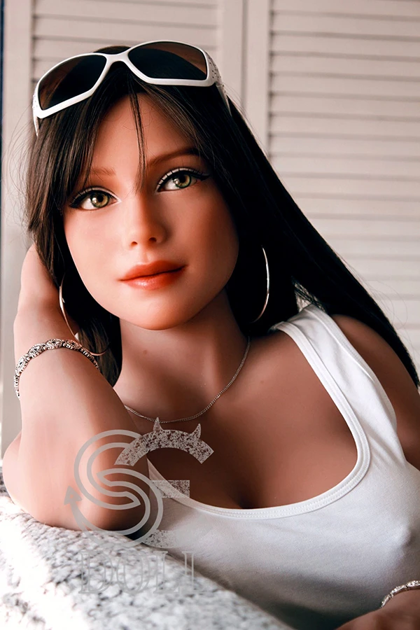 Shapely Big Breasted Sex Doll Hillary 161cm