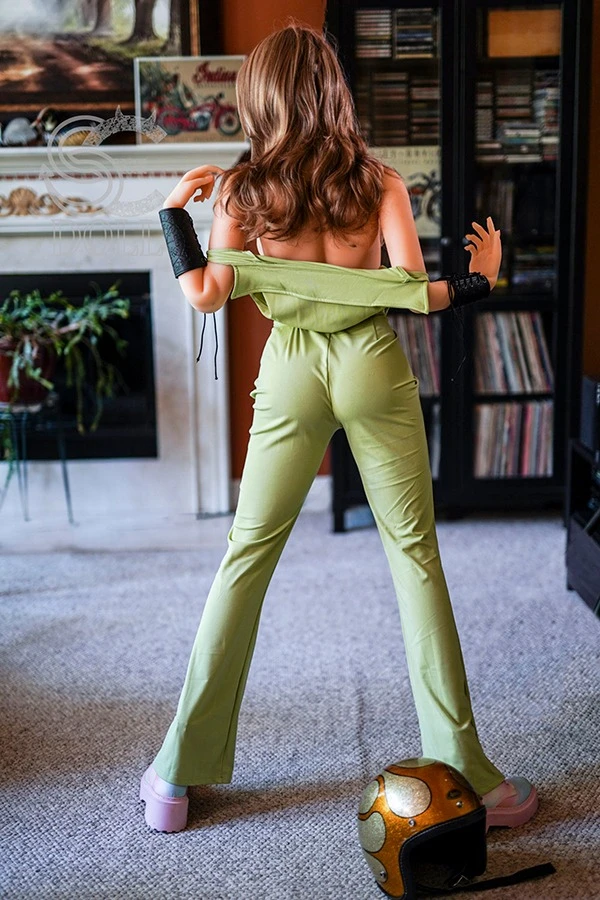Mature Rebellious Full Size Sex Doll Emerie 163cm