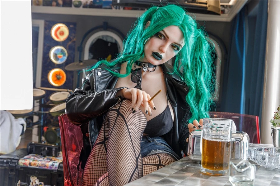 Harley Quinn Celebrity Sex Doll Flora 174cm
