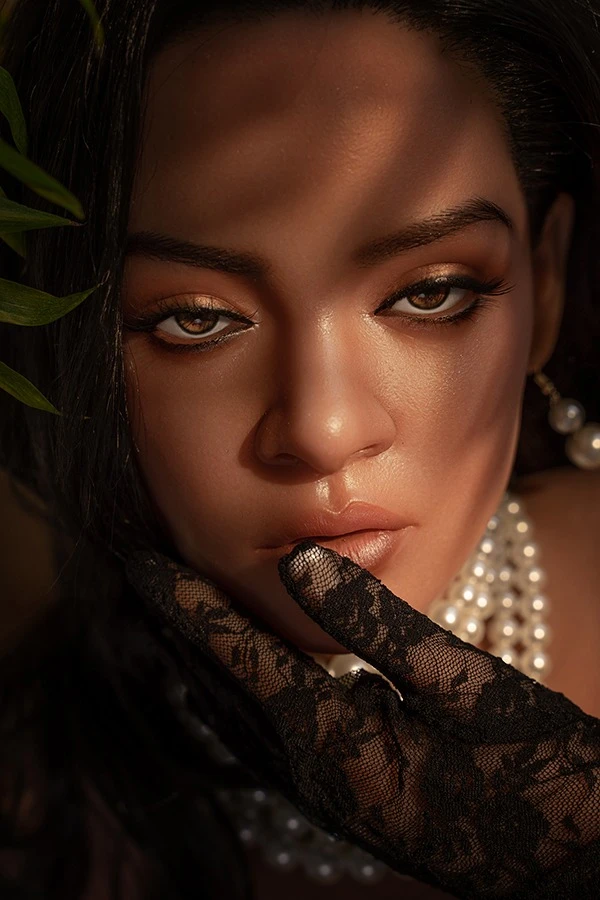 Hyper Realistic Celebrity Sex Doll Rihanna 166cm ( Silicone Head )