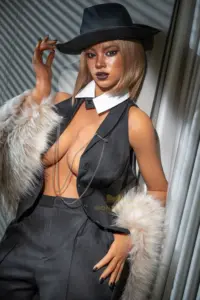 Tyra-44.jpg.webp