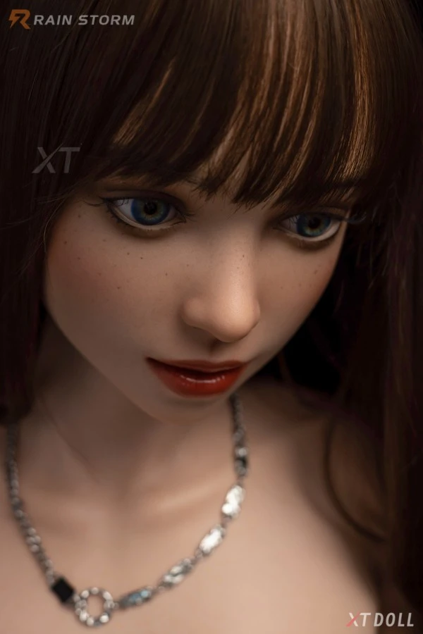 163cm F-cup Japanese Silicone Elena