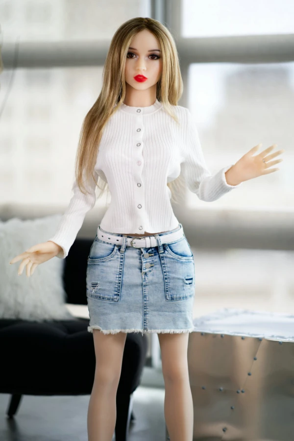 141cm C-cup Blonde Skinny Sex Doll Kylie