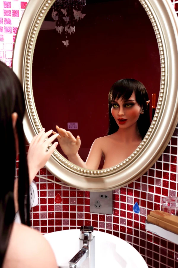 148cm D-cup Vampire Sex Doll Carman