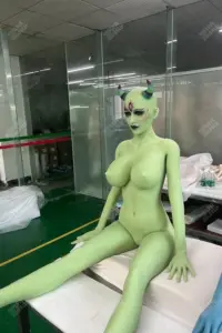 alien-sex-doll-29.jpg-1.webp