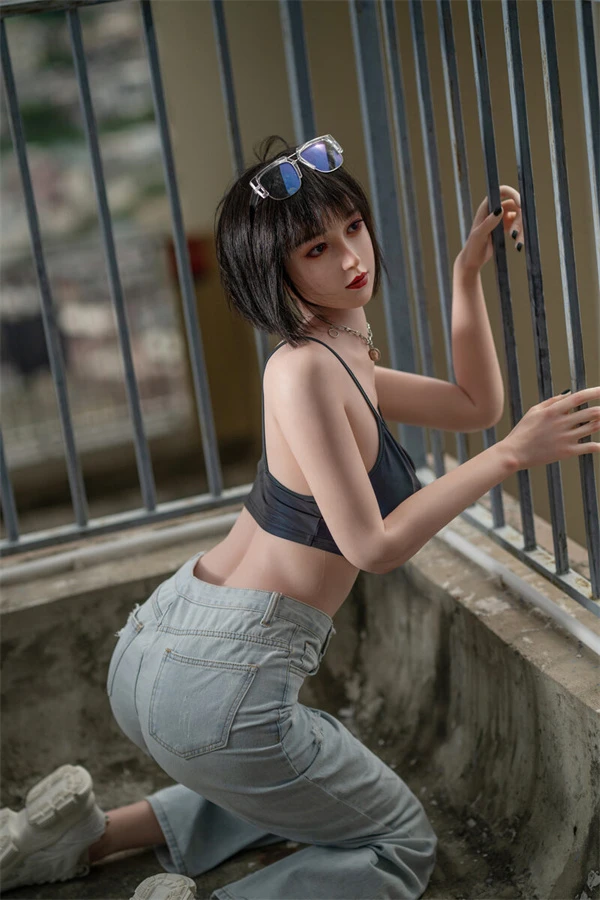 170cm C-cup Real Life Asian Fashion Sex Doll Bianca