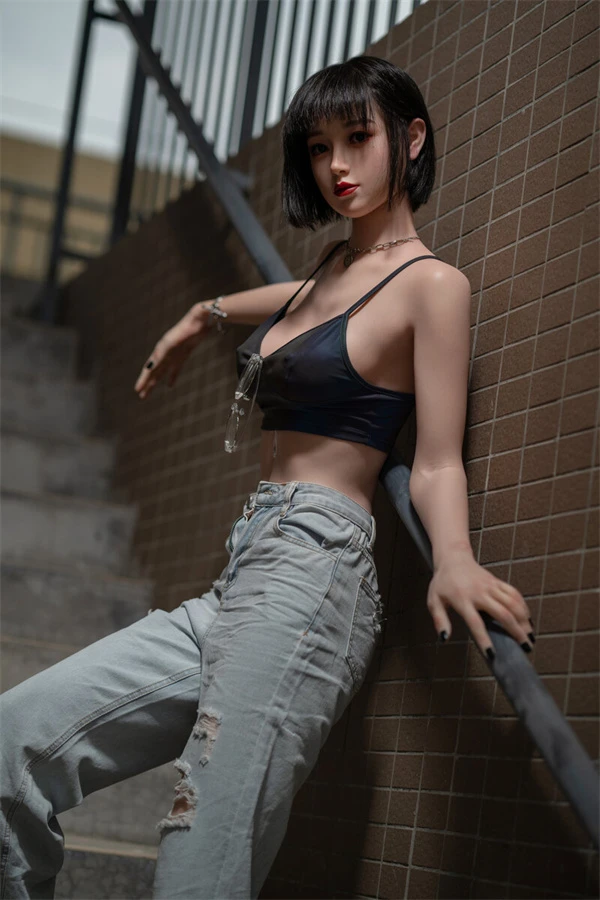 170cm C-cup Real Life Asian Fashion Sex Doll Bianca