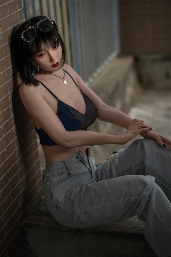 170cm C-cup Real Life Asian Fashion Sex Doll Bianca